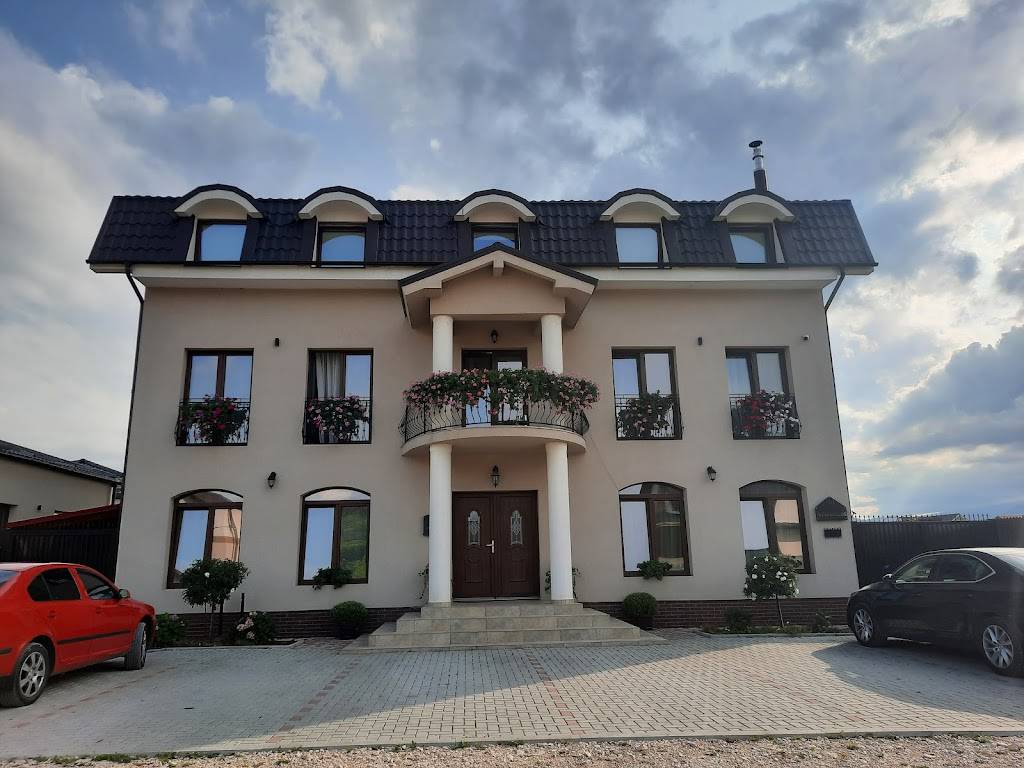Cazarea AristoCat în Râșnov